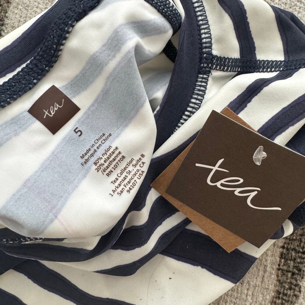 Tea Collection Zebra Print Rash Guard, UPF 40 - Picture 4 of 5